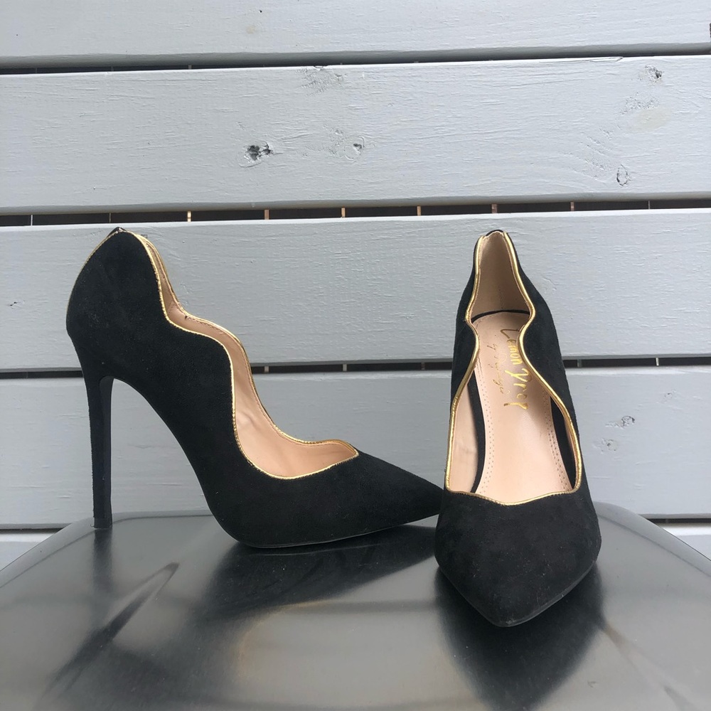 Black heels
